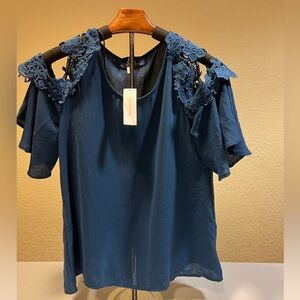 NWT.  Francesca’s Blue Rain blouse. Size M
